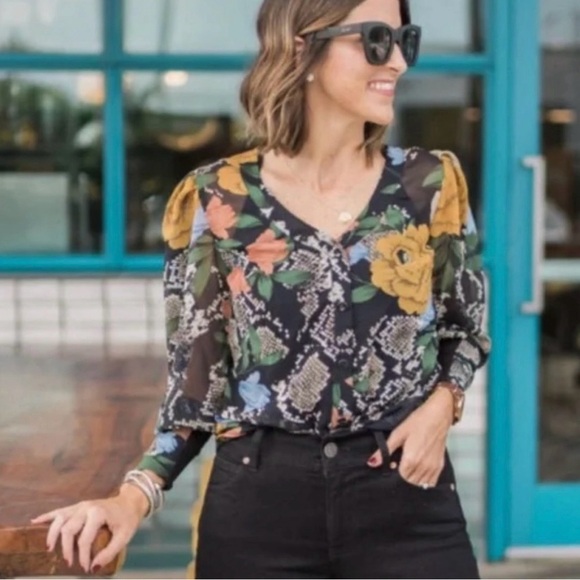 CAbi Tops - CAbi Snake Charmer Floral Button Down Blouse Size Medium